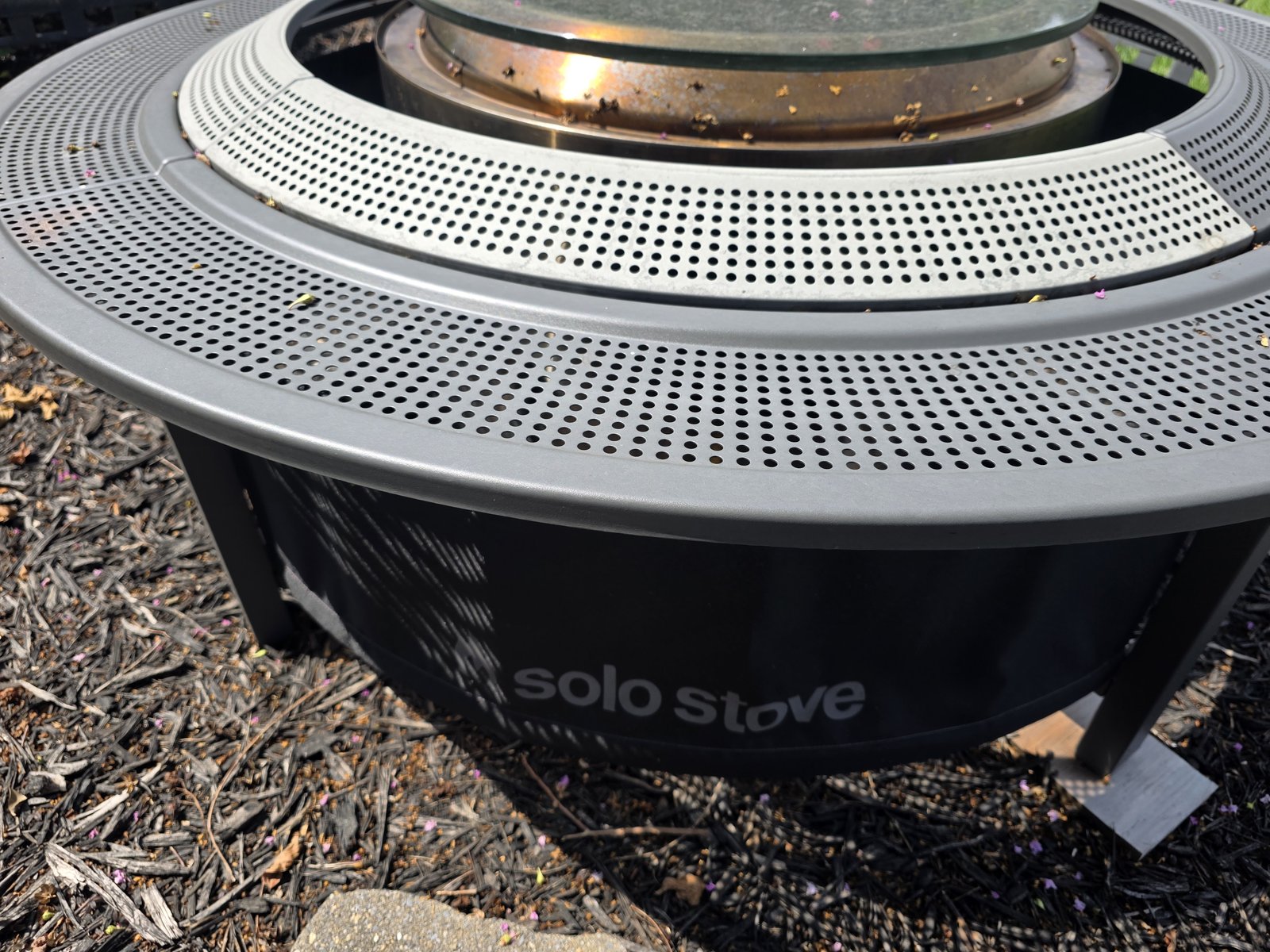 Close-up of the Yukon Surround shelf and Solo Stove logo