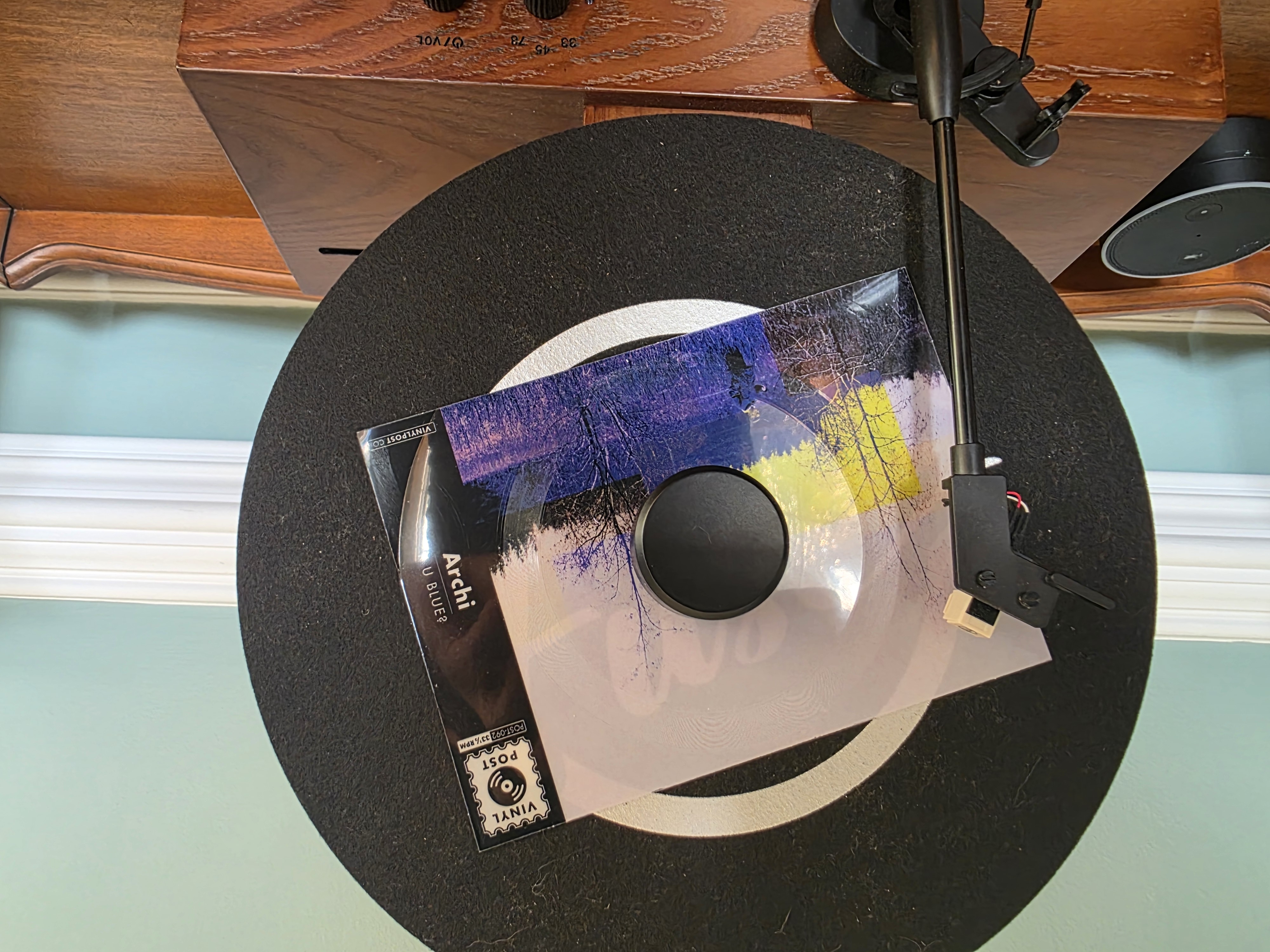 Vinyl Post postcard single on the Fuse Audio turntable